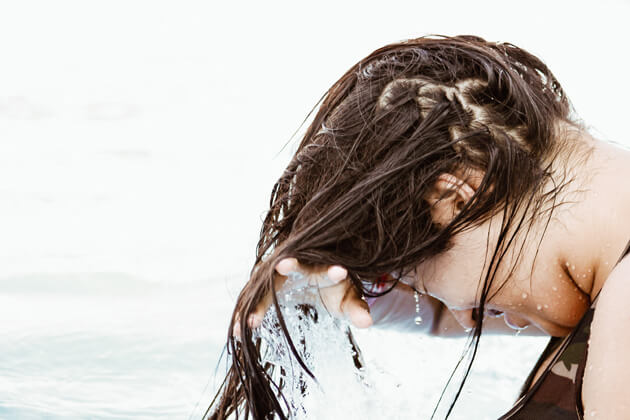 Benefici dell'acqua addolcita per i capelli